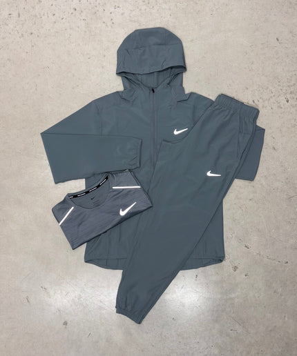 Nike Grey Form Bundle