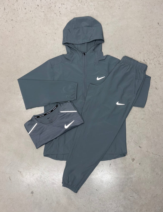 Nike Grey Form Bundle