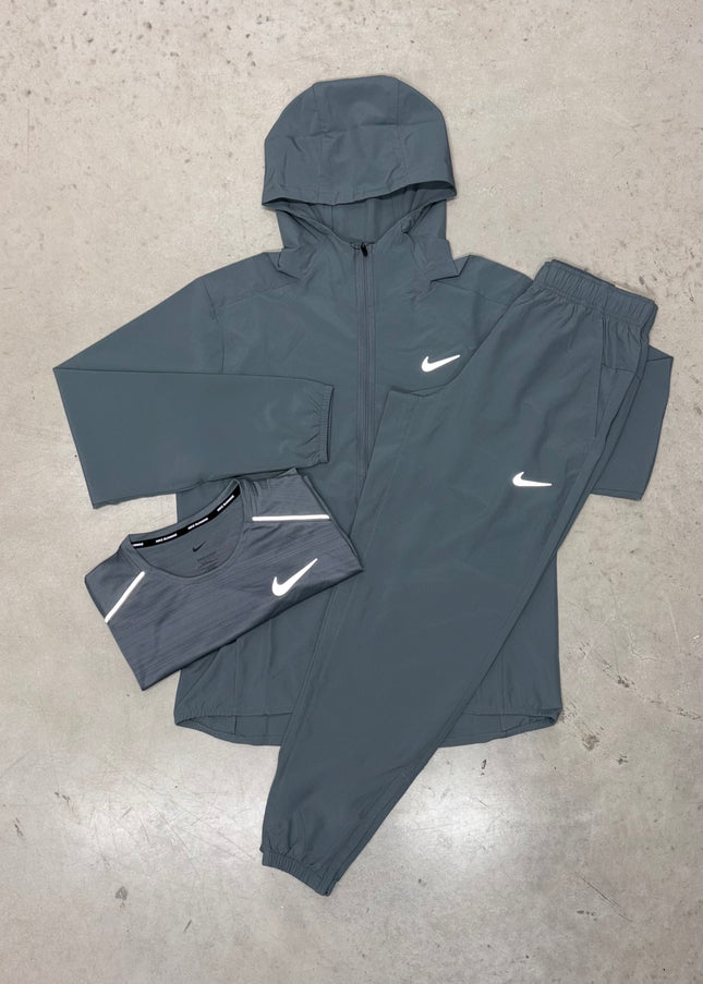 Nike Grey Form Bundle