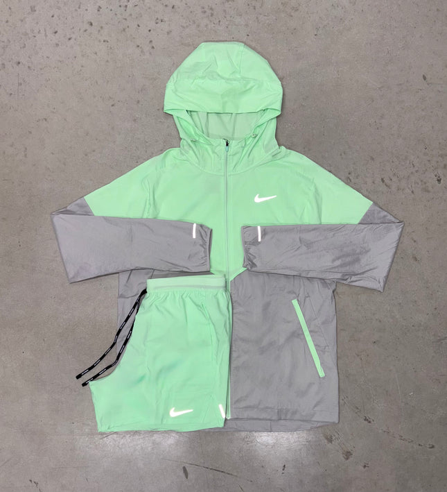 Nike Vapour Green Windrunner Jacket x Flex Stride Shorts Set