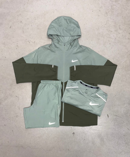 Nike Jade Horizon Windrunner Bundle