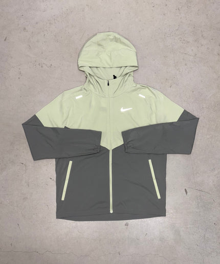 Nike Olive Aura Uv Windrunner Jacket