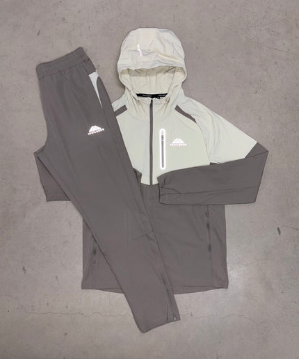 Trailberg Pale Taupe/Dune White AW25 Cloud Tracksuit