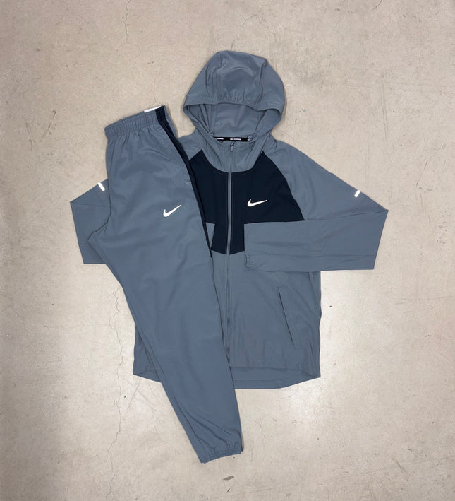 Nike Smoke Grey/Black Repel Miler Jacket x Matching Woven Challenger Pants Tracksuit