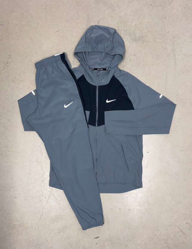 Nike Smoke Grey/Black Repel Miler Jacket x Matching Woven Challenger Pants Tracksuit