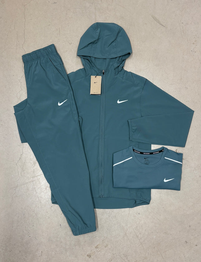Nike Mineral Slate Form Bundle x Mineral Slate Challenger Pants