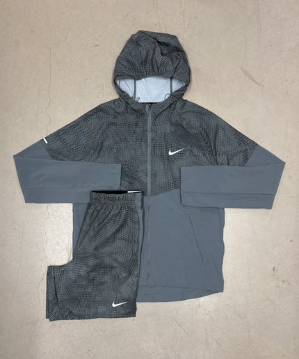 Nike New Grey Patterned Jacket x Shorts Set