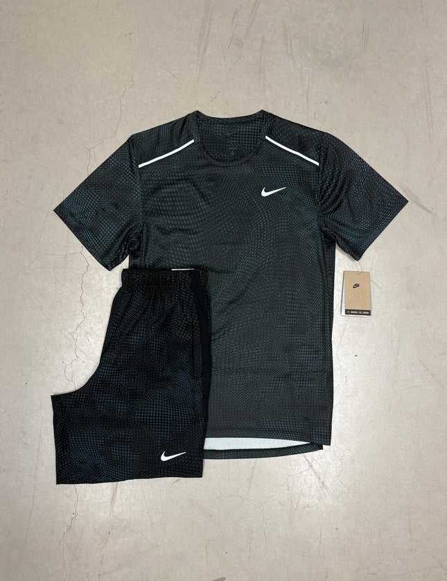 Nike New Black Dri-Fit Patterned Miler Set