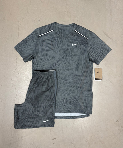 Nike New Grey Dri-Fit Patterned Miler Set
