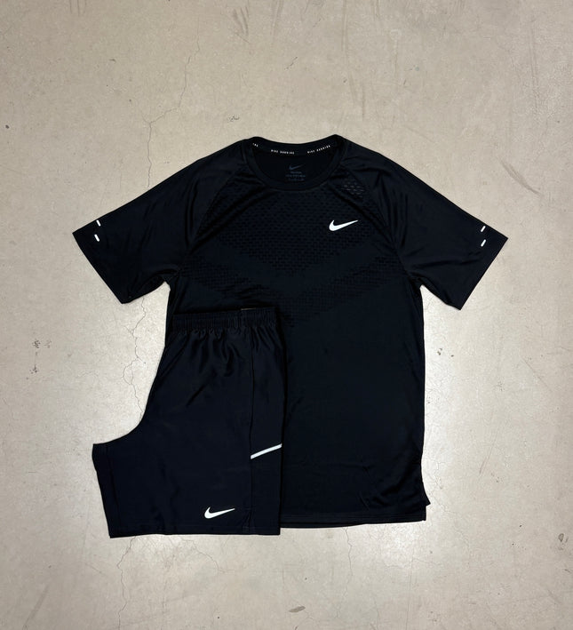 Nike Black Stride Tee x Black Miler Shorts Set