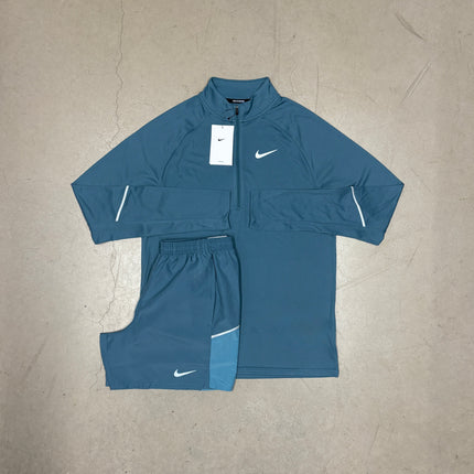 Collection image for: Nike 1/4 Zip & Shorts Set