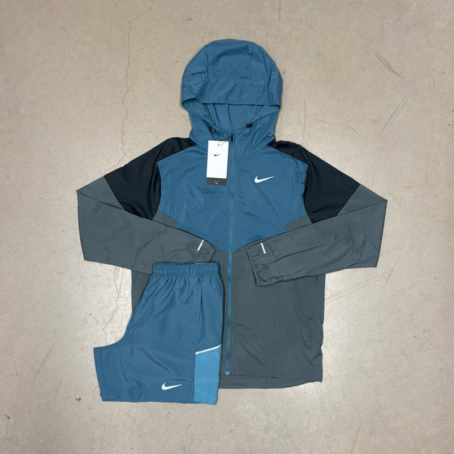 Nike Smoke Grey/Blue Windrunner Jacket x Nike Slate Blue 7" Challenger Shorts